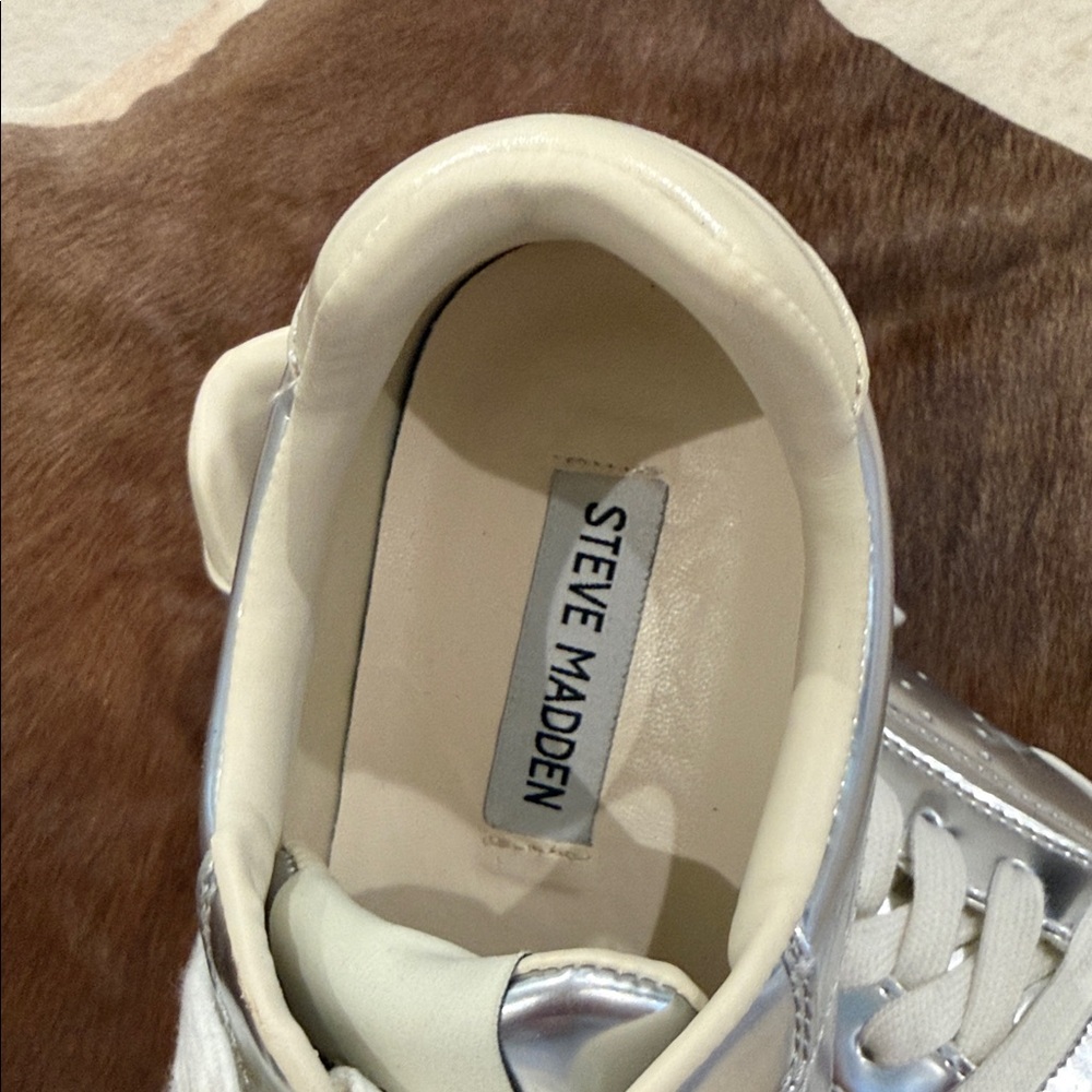 Steve Madden Silver Women's Sneakers - Picture 2 of 5